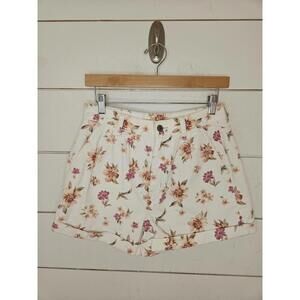 American Eagle Outfitters size 6 white denim with pink flowers jean mom shorts